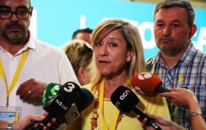 L'expresidenta de l'AMI Neus LLoveras atén els mitjans de comunicació durant l'Assemblea Nacional del PDeCAT, el 21 de juliol del 2018. ACN