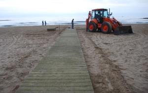 Millora de l'accessibilitat a les platges de Vilanova. Míriam de Lamo
