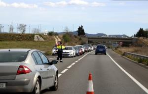 Moren els dos ocupants d'una motocicleta per un xoc frontal amb un turisme a la C-31 a Vilanova i la Geltrú