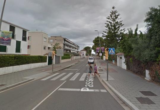 Passeig Vilanova, a Sitges. Google Maps