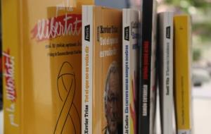 Pla conjunt de llibres sobre l'1-O i el procés el 19 d'abril del 2018 . ACN