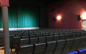 Pla general de la nova sala de cinema del Centre Parroquial de Sant Pere de Ribes. Centre Parroquial Ribes