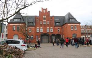 Pla general de la presó de Neumünster amb expectació mediàtica el 27 de març de 2018. ACN