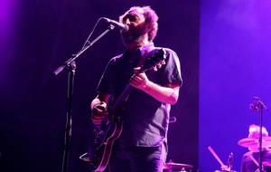 Pla mig de Jota, de Los Planetas, durant el concert del grup al Vida 2018. Imatge del 28 de juny de 2018. ACN