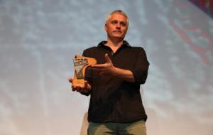 Pla mig del director de ‘La Vida lliure’, Marc Recha, guanyador del premi al millor llargmetratge en l'onzena edició de Fic-cat . ACN