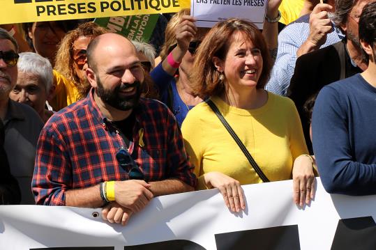 Pla mig del vicepresident d'Òminum, Marcel Mauri, i la presidenta de l'ANC, Elisenda Paluzie, a la manifestació 