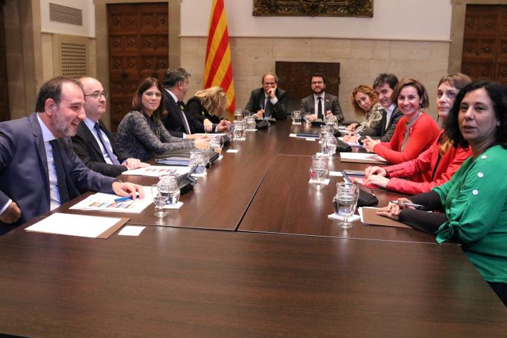 Reunió de l'Espai de Diàleg al Palau de la Generalitat, amb el president, Quim Torra. ACN / Bernat Vilaró