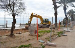 S’inicien les obres de col·locació del nou paviment del passeig de la Ribera de Sitges. Ajuntament de Sitges