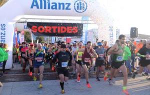 Sortida de la Mitja Marató de Sitges. Eix