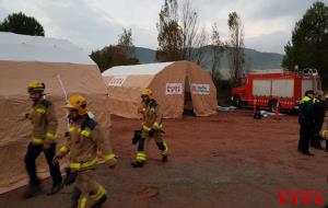 Un mort i sis ferits lleus en el descarrilament d'un tren de Rodalies per una esllavissada