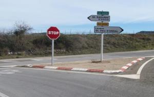 Una nova rotonda millorarà la seguretat de la carretera que uneix Lavern amb Sant Sadurní i Vilafranca. Ramon Filella