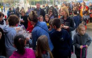 Una xocolatada solidària a l’escola Circell de Moja recapta 406 € per a la investigació del càncer infantil. Ajuntament d'Olèrdola