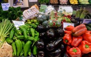 Verdures al mercat de Vilanova i la Geltrú. EIX