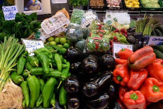Verdures al mercat de Vilanova i la Geltrú. EIX