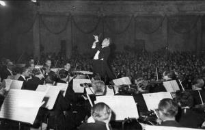 Vilanova ret homenatge a Eduard Toldrà amb un concert especial de la Camerata Eduard Toldrà. EIX