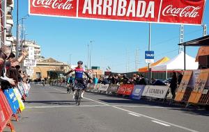 200 ciclistes participen a la Cursa del Baix Penedès