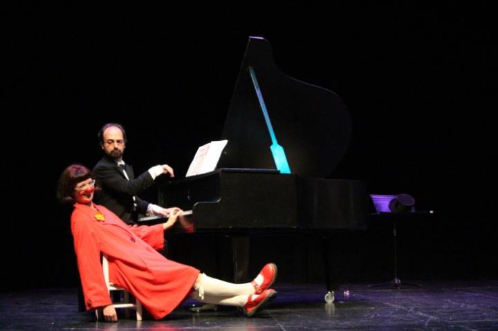 Pianíssimo Circus, concert per a Pallassa i Piano