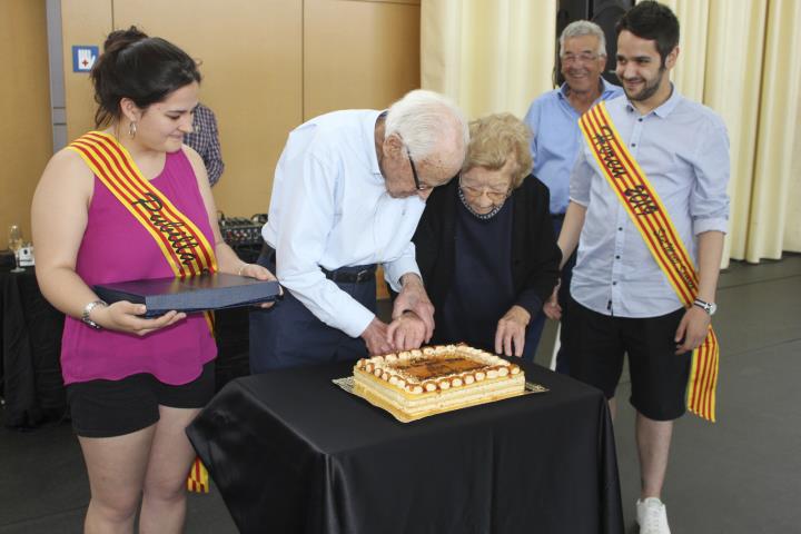 Al voltant de 300 persones participen en la Festa de la Gent Gran de Sant Martí Sarroca. Ajt Sant Martí Sarroca