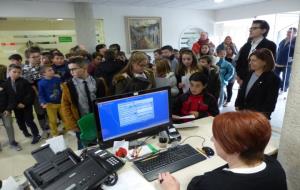 Alumnes de l’escola Sant Nicolau de Canyelles creen tres cooperatives dins del projecte d’emprenedoria CUEME. Ajuntament de Canyelles