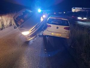 Aparatós accident de trànsit a l'antic camí de Vilanova, a Calafell