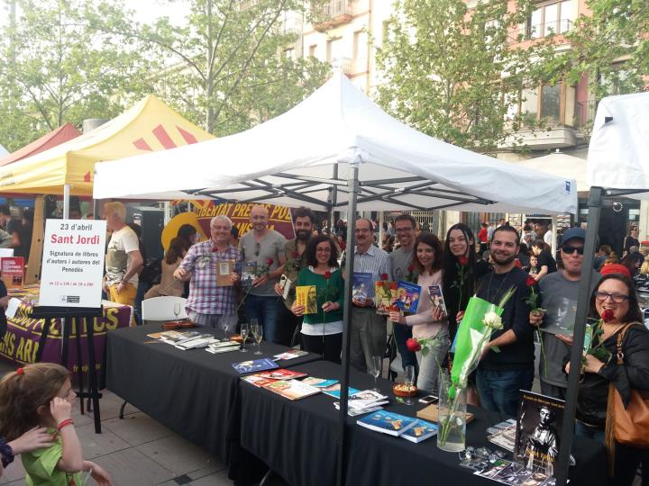 Autors i autores del Penedès signaran els seus llibres per Sant Jordi a la rambla de Sant Francesc. Ajuntament de Vilafranca