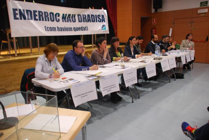 Blanca Albà, Juan Luis Ruiz, Marta Jofra, Olga Arnay, Erika Quintero, Enver Aznar, Carlos Remacha, Gener Barjola, Carmen Reina i Francis Álvarez. Míri