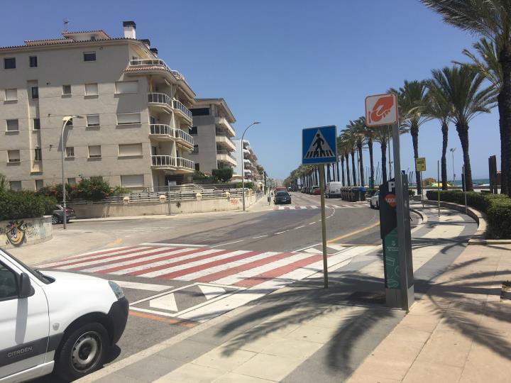 Calafell activa la zona taronja d’estacionament i la blava d’estiu des de l'1 de juliol. Ajuntament de Calafell