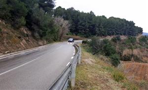 Carretera BV-2249 d'accés a Sant Llorenç d'Hortons. Diputació de Barcelona