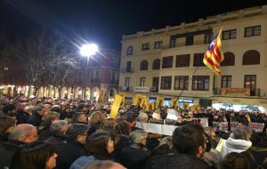Centenars de persones es manifesten a Vilafranca contra el judici de l'1-O