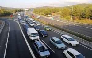 Cues quilomètriques a la C-31 i C-32 per la marxa lenta per la gratuïtat dels peatges al Penedès i Garraf