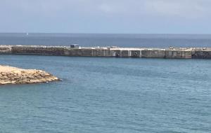 Desmantellades les dues sitges per al ciment al port de Vallcarca. Generalitat de Catalunya