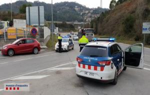 Detinguts 22 homes en dues setmanes per robatoris amb força a domicilis del Baix Llobregat i el Garraf. Mossos d'Esquadra
