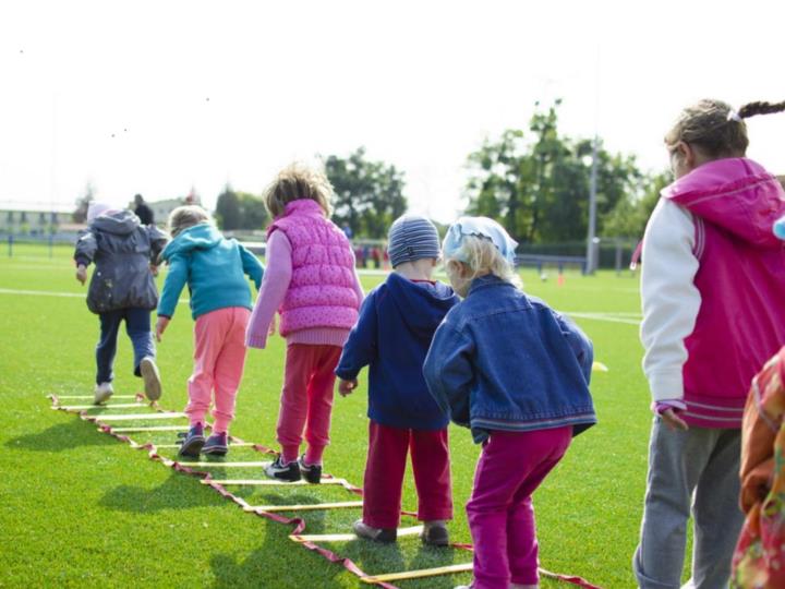 Dia Universal dels Drets dels Infants: fem visibles els nostres nens, nenes i adolescents. EIX