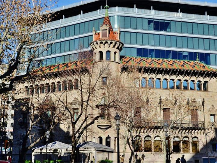 Edifici de la Diputació de Barcelona. Eix