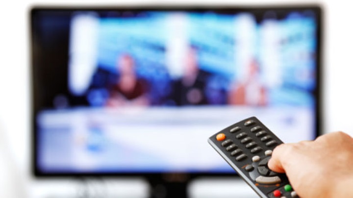 El 45% dels anuncis de joc i apostes en línia a la televisió s'emeten durant l'horari protegit. EIX