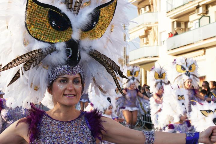 El Carnaval de Calafell superarà els 6.500 comparsistes en cadascuna de les tres grans rues. Ajuntament de Calafell