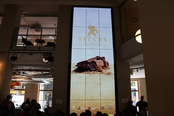 El cartell de la 52a edició del Festival de cinema de Sitges, el 29 de maig del 2019 . ACN
