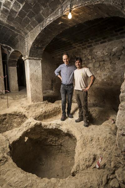 El Castell de la Bleda, propietat de la Família Torres, s’hauria construït sobre un assentament iber i romà. Torres