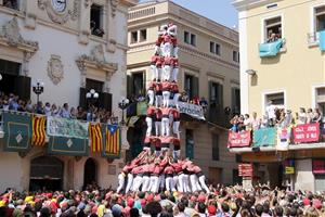 El cinc de nou amb folre de la Colla Vella dels Xiquets de Valls, a Sant Fèlix, el 30 d'agost de 2019. ACN