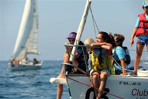 El Club Nàutic Vilanova ja té obertes les inscripcions del Campus Nàutic, Casal de Mar i Cursos de Vela.. Club Nàutic Vilanova