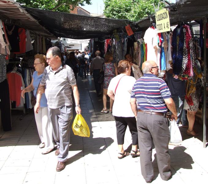 El mercat ambulant del Vendrell s'ubicarà al lateral de la Riera de la Bisbal durant les obres. Ajuntament del Vendrell