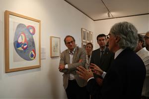 El president de la Generalitat, Quim Torra, durant la inauguració de l'exposició 'Galerie Mirador. París 1948-1955”, a la Fundació Apel·les Fenosa. AC