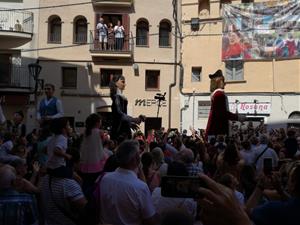 El Vendrell celebra la tornada dels gegants Salvador i Teresa