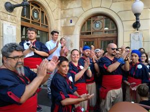 El Vendrell celebra la tornada dels gegants Salvador i Teresa