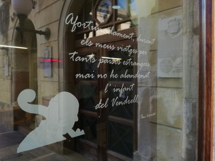 Els aparadors del Vendrell s’omplen de frases de Pau Casals. Ajuntament del Vendrell