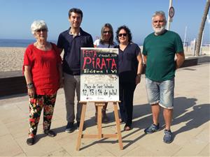 Els pirates tornen a envair la platja de Sant Salvador. Ajuntament del Vendrell