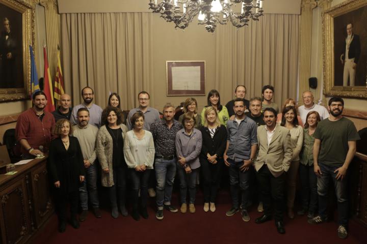 Els regidors de Vilanova s'acomiaden del mandat en el darrer ple municipal. Carles Castro