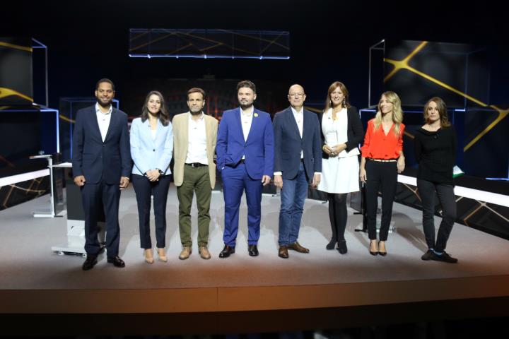 Els representants polítics abans de començar el debat de TV3 el 5 de novembre del 2019. ACN