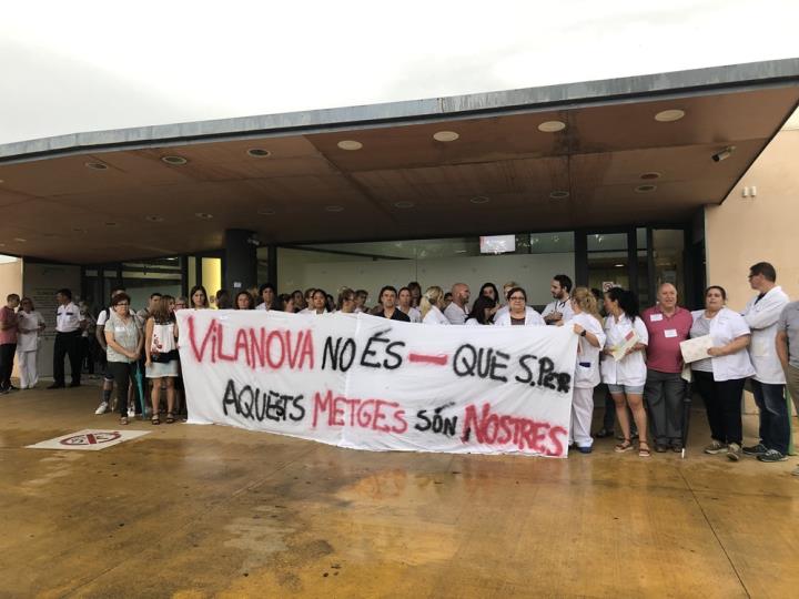 Els treballadors de l’hospital de Sant Antoni denuncien que la Generalitat vol retallar unilateralment els metges d’Urgències. Júlia Olivé