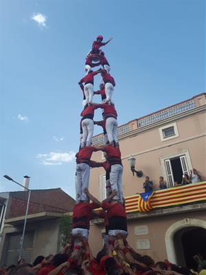 Els Xicots de Vilafranca alcen el quart 4d8 a la Festa Major de la Granada. Xicots de Vilafranca
